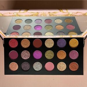 Pat McGrath Labs MTHRSHP Mega: Celestial Divinity Eye Shadow Palette